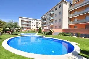 Lluis Millet 52 Apt1 3* Cambrils